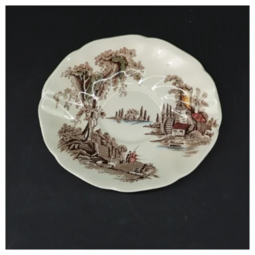 Vintage desserttallerken af Johnson Bros fra Johnson Bros (str. Ø 14,5 cm)