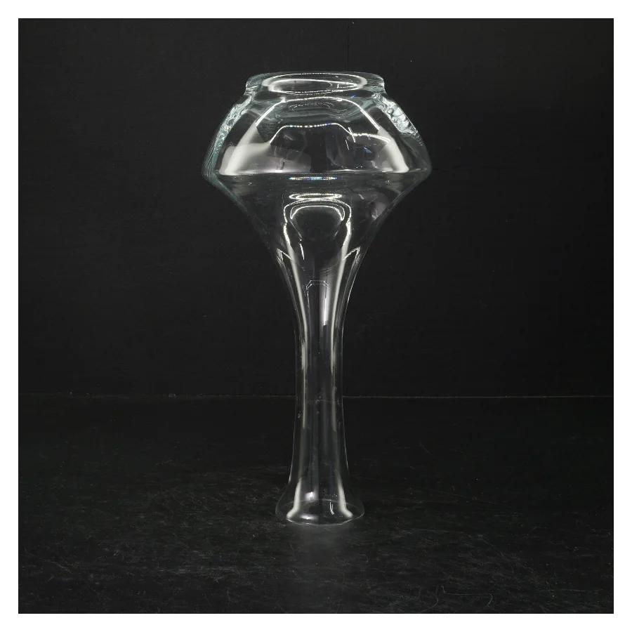 Glasvase, karaffel fra Holmegaard (str. Ø 6 cm. længde, 27 cm)