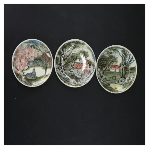 Dekorative tallerkener fra Johnson Bros (str. Ø. 11 cm. 3 styk)