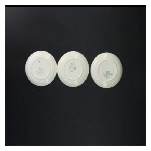 Dekorative tallerkener fra Johnson Bros (str. Ø. 11 cm. 3 styk)