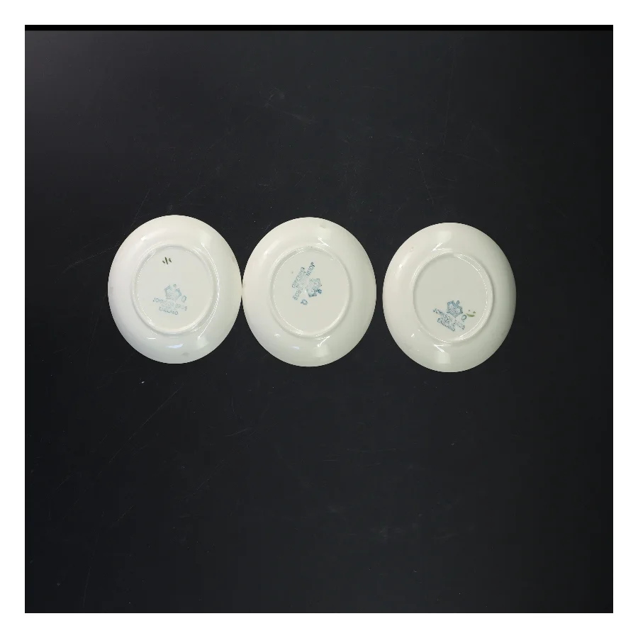 Dekorative tallerkener fra Johnson Bros (str. Ø. 11 cm. 3 styk)