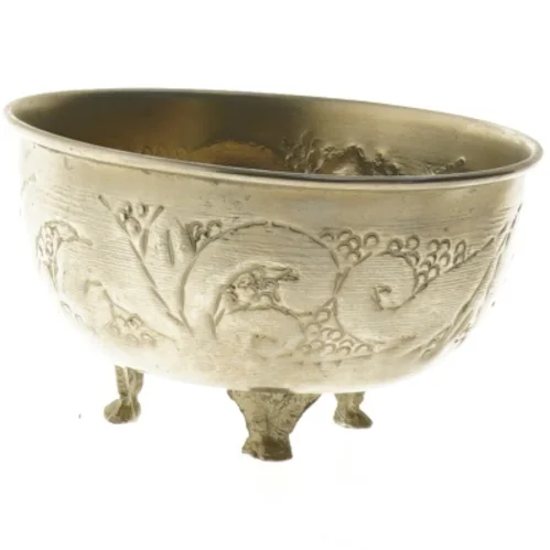 Forgyldt skål med låg og dekorative udskæringer (str. Ø 12 cm)