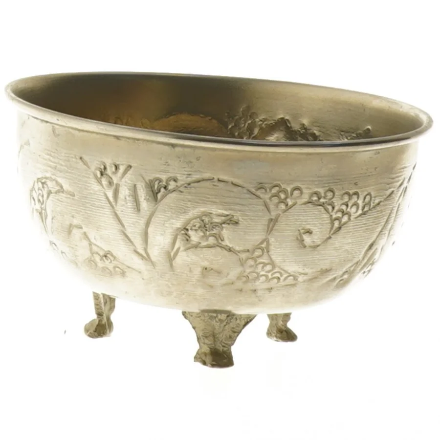 Forgyldt skål med låg og dekorative udskæringer (str. Ø 12 cm)