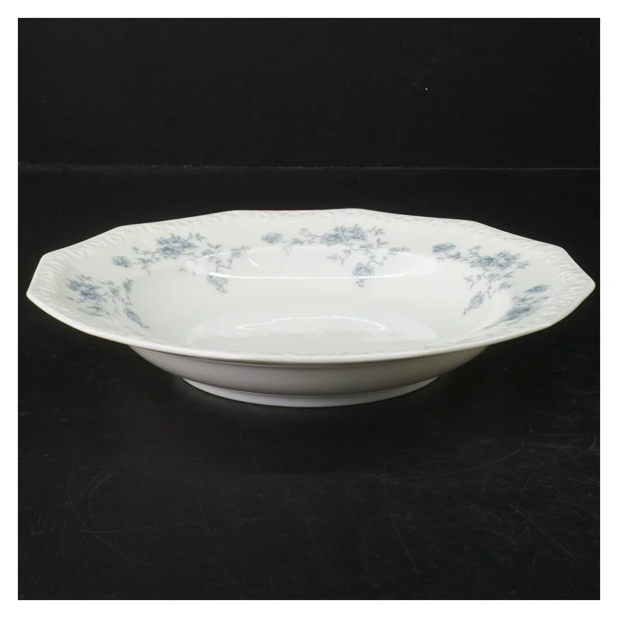 Porcelænstallerken med blomsterdekor fra Rosenthal (str. Ø. 21,5 cm)