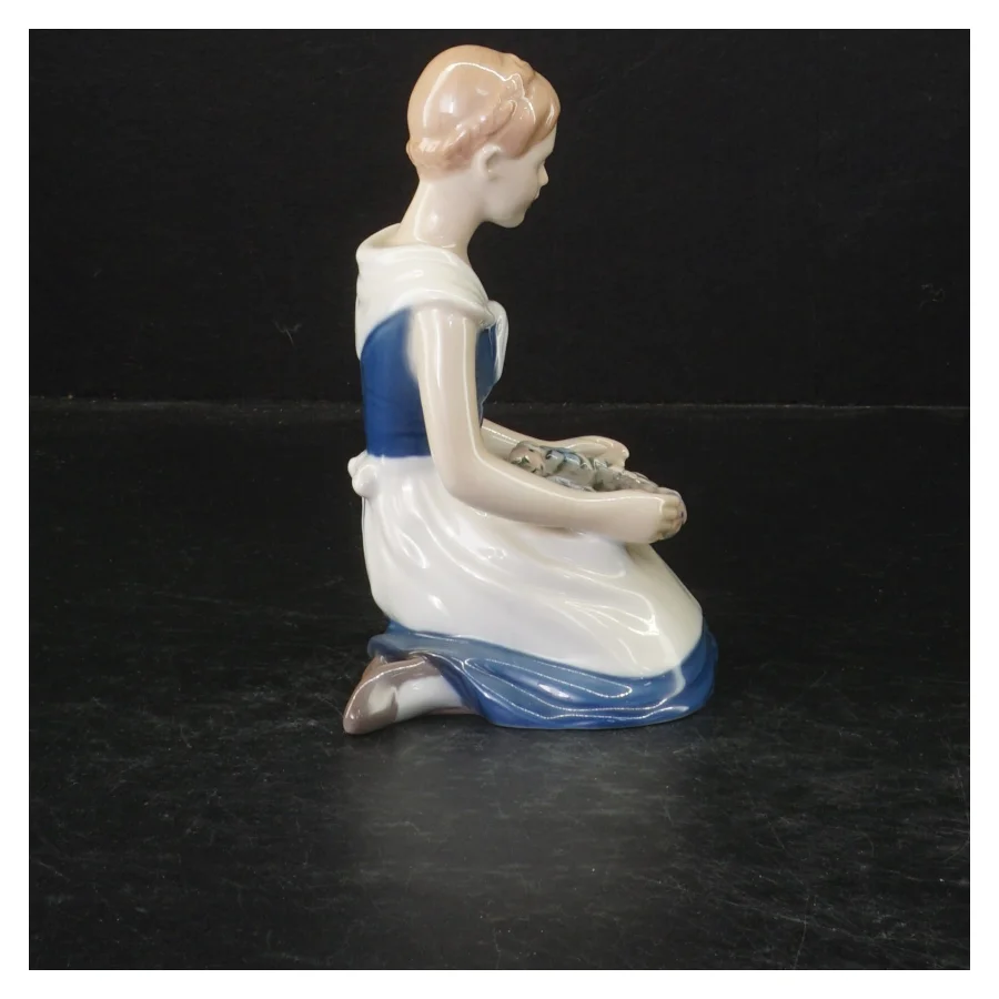 Porcelæn figur fra B&G (str. 14 cm)
