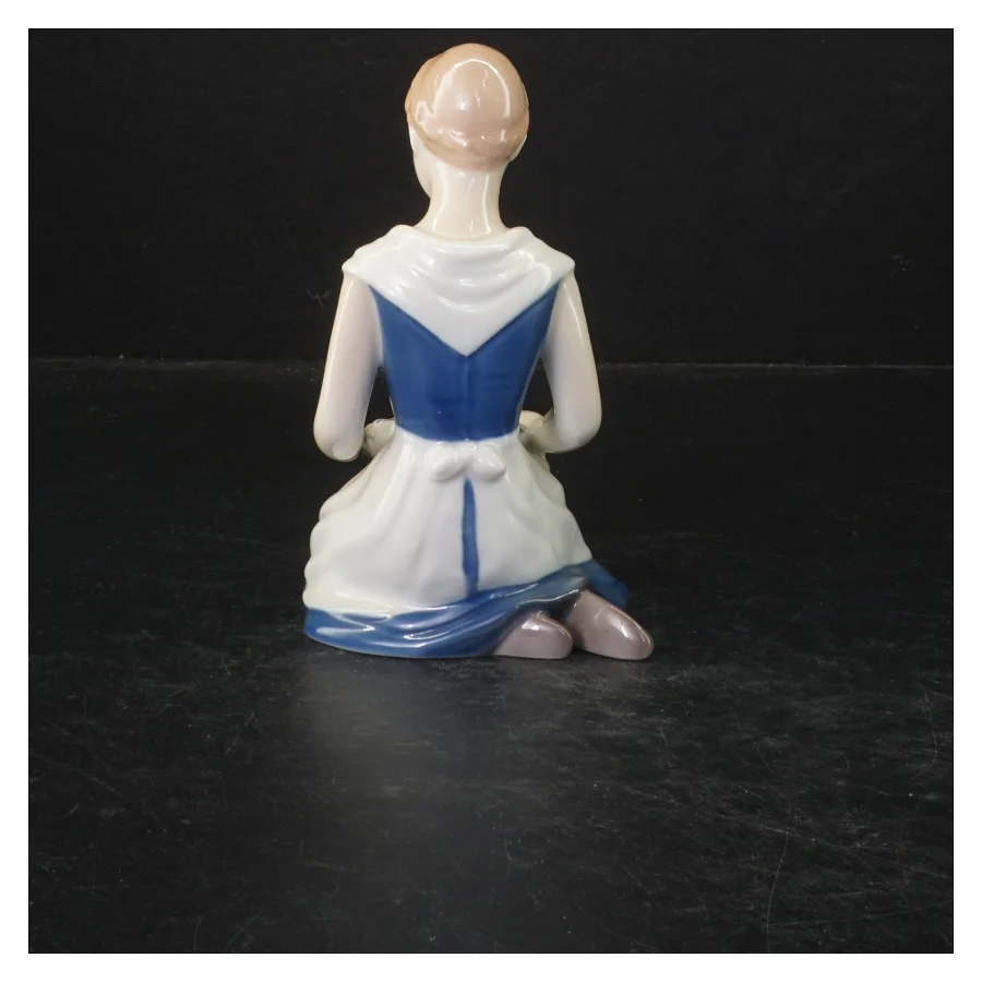 Porcelæn figur fra B&G (str. 14 cm)