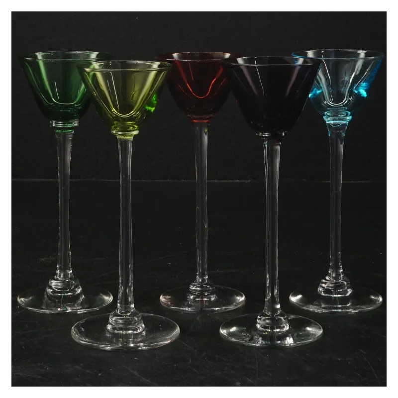 Farvede vinglas (str. 5 styk. ø. 5 cm. længde. 14 cm)