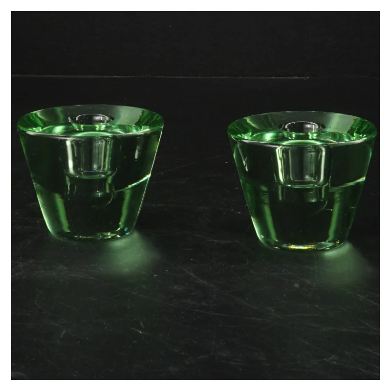 Grønne glaslysestager (str. 2 styk. ø. 7 cm. længde. 5,5 cm)