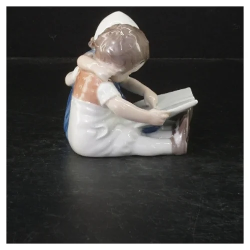 porcelænsfigur af små børn fra B&G (str. 10 cm)