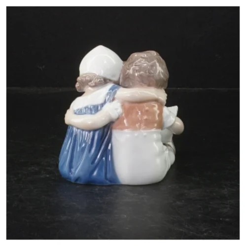 porcelænsfigur af små børn fra B&G (str. 10 cm)