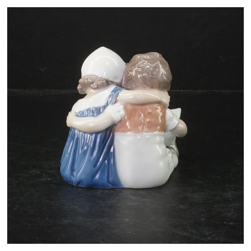 porcelænsfigur af små børn fra B&G (str. 10 cm)