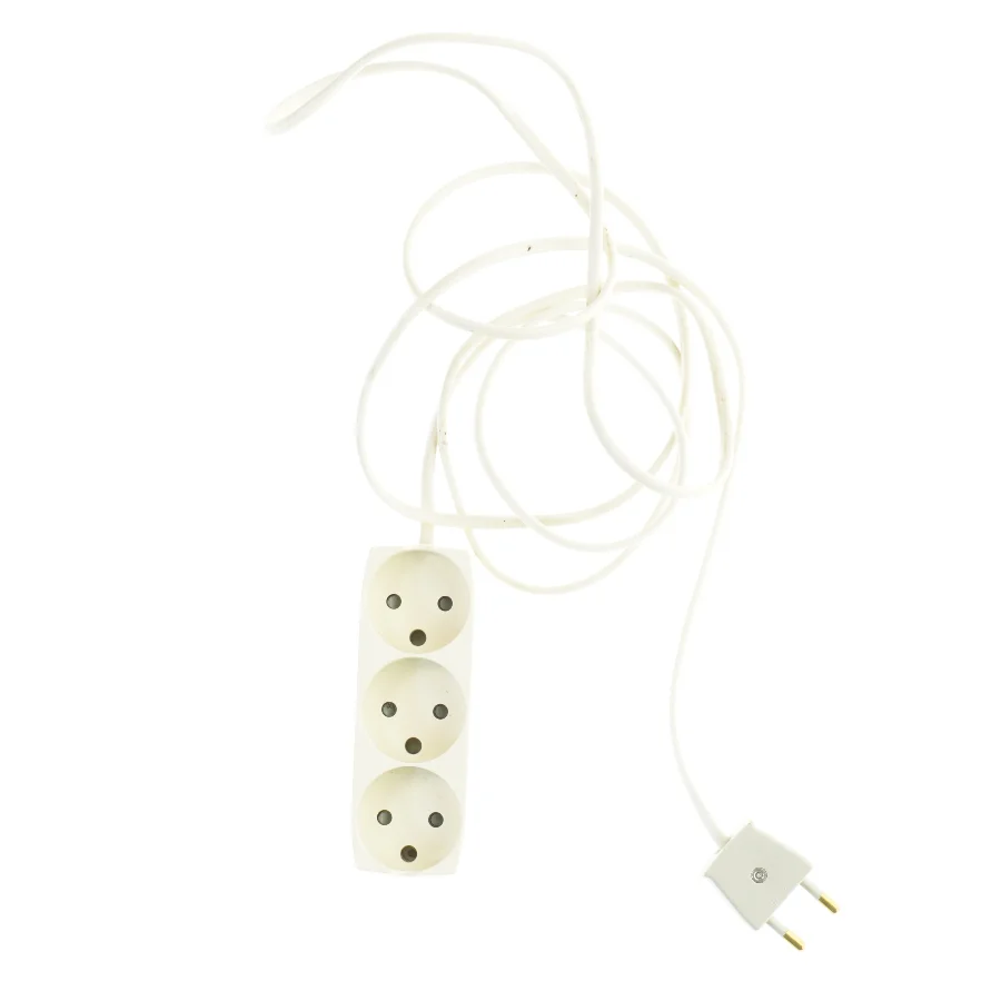 Stikdåse med 3 udtag (str. 220 cm)