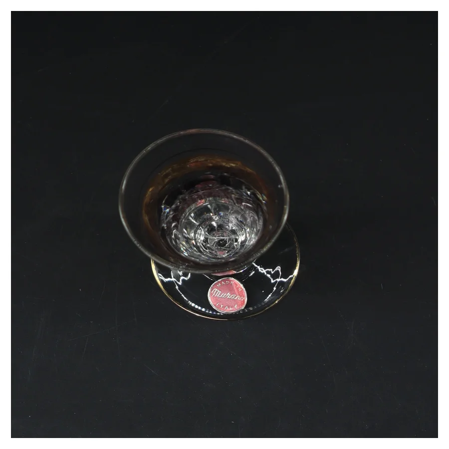 Dekorativt vinglas med gulddetaljer fra Muligvis Murano (str. Ø. 6 cm. længde. 17 cm)