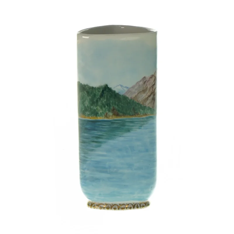 Porcelænsvase (str. H 17 cm)