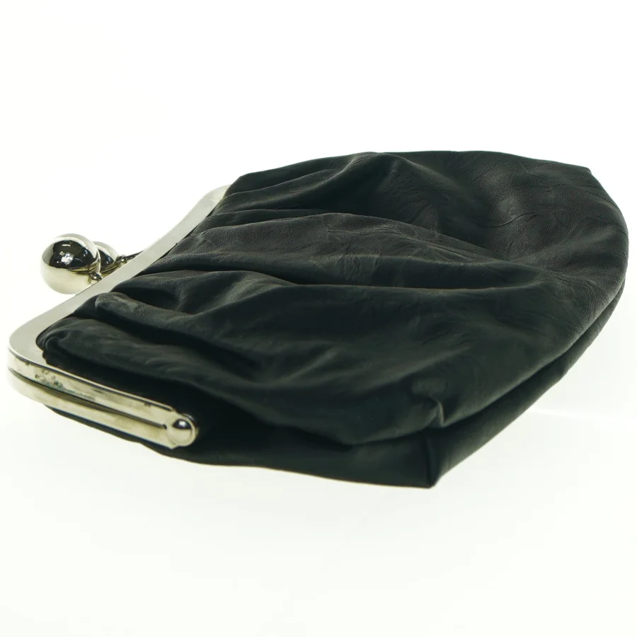 Sort læderpung (str. 26 x 18 cm)