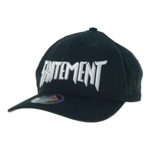 Kasket fra H&M (str. 170)