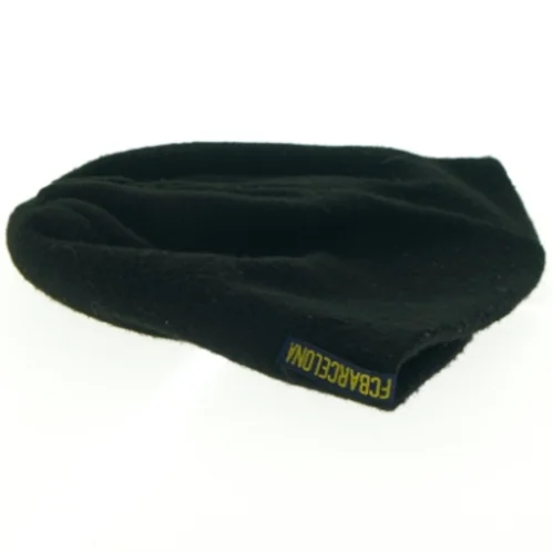 Sort hue med FCB logo (str. 6-8 år)