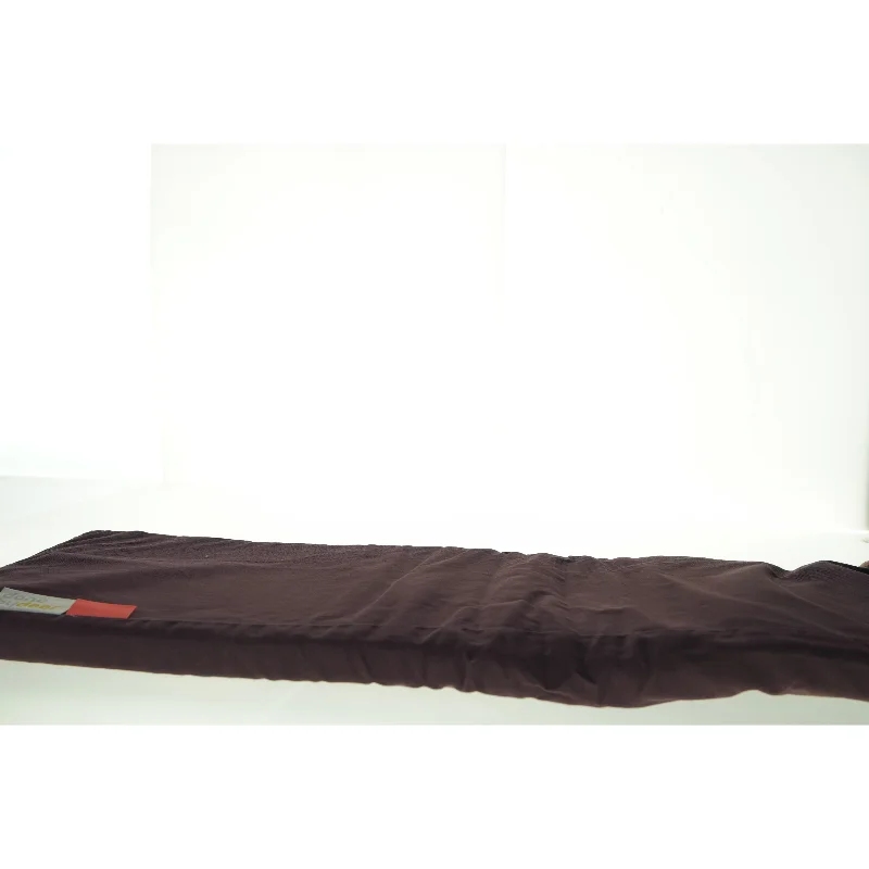 Mørkebrun sengerand fra Done By Deer (str. 30 x 350 cm)