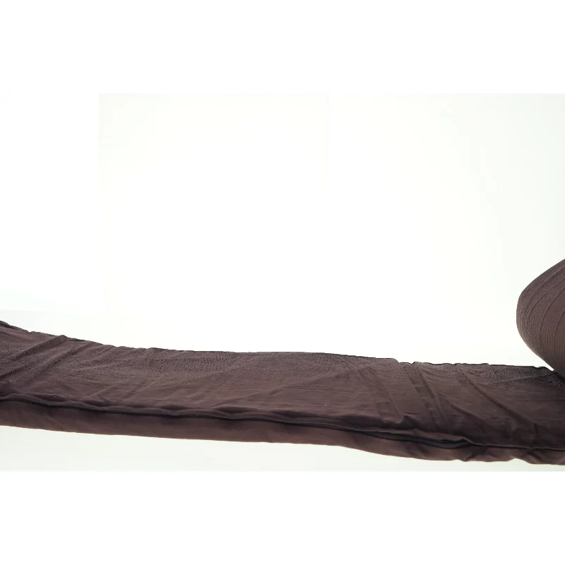 Mørkebrun sengerand fra Done By Deer (str. 30 x 350 cm)