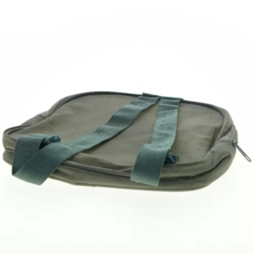 Brugt børnerygsæk med bamsemotiv (str. 26 x flere tøj samater)