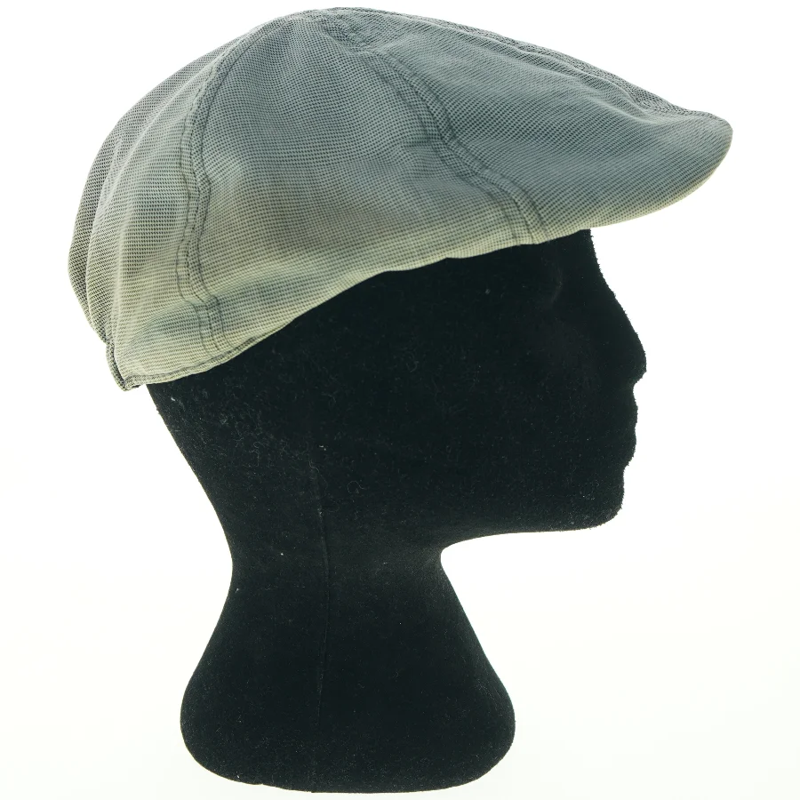 Flad kasket. Sixpence 