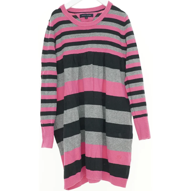 Kjole fra Tommy Hilfiger (str. 128 cm)