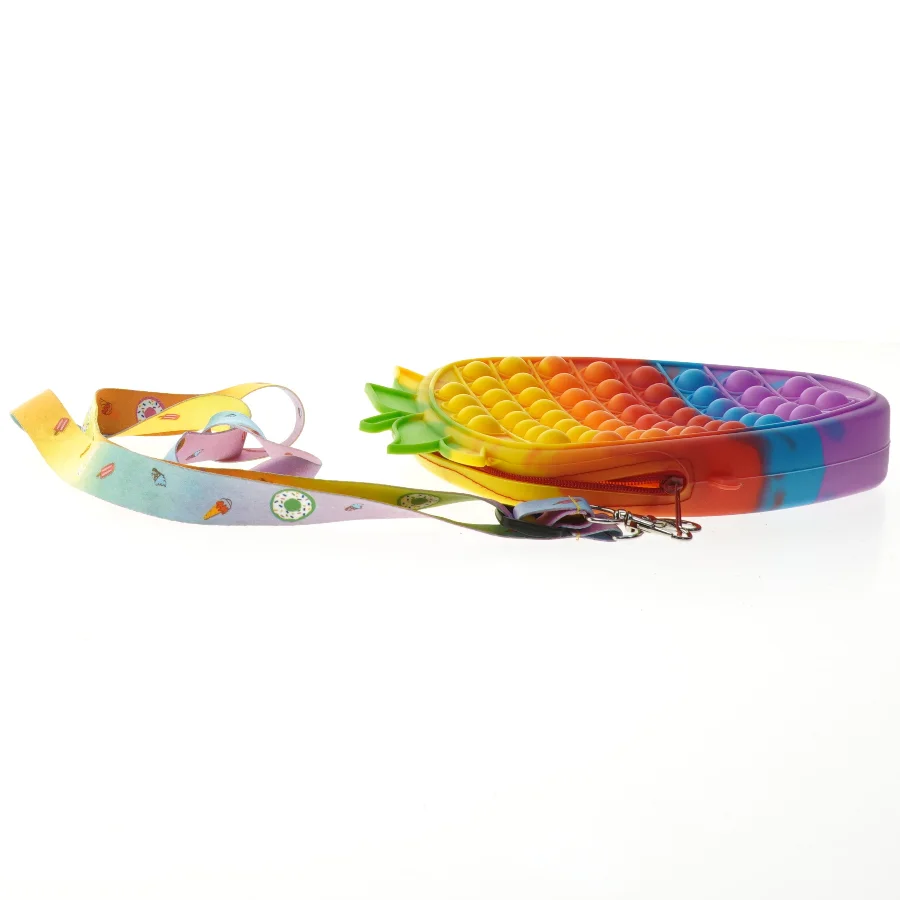 Regnbue taske med pop-it design (str. 20x18 cm)