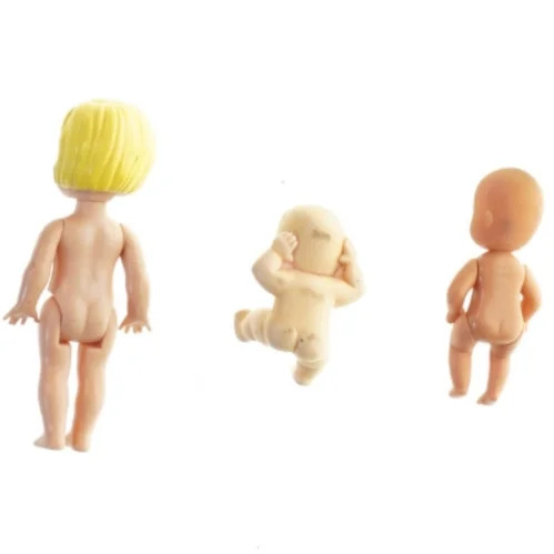 Tre dukker af forskellige størrelser (str. 11, 5 og 7 cm)