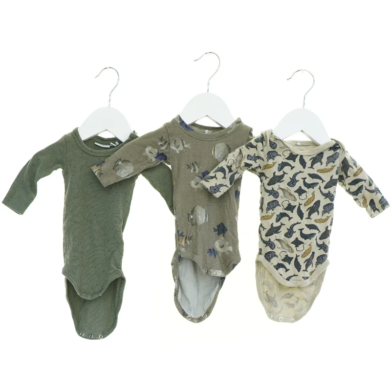 Bodystocking (3 stk.) fra Name It (str. 50 cm)