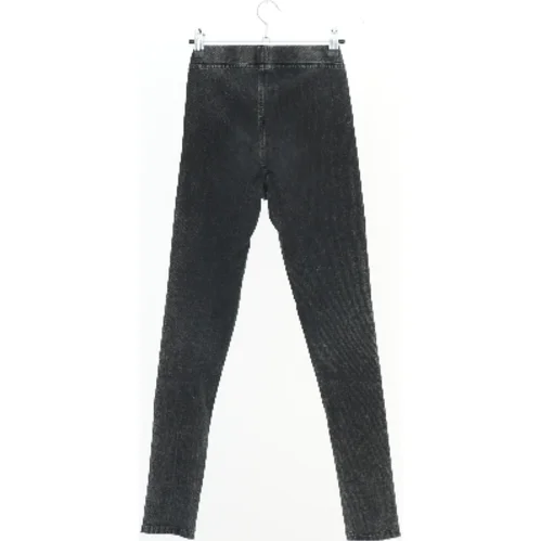 Sort jegging med syninger fra H&M (str. 158)