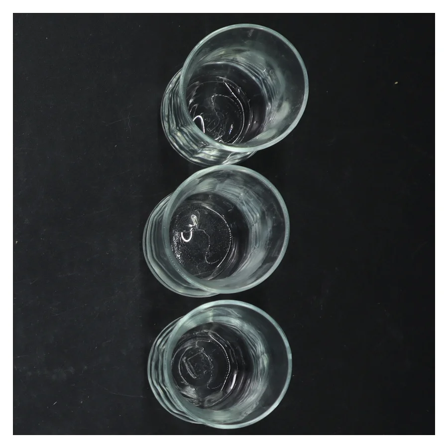 Sæt af 3 glas (str. 8 cm. 3 styk)