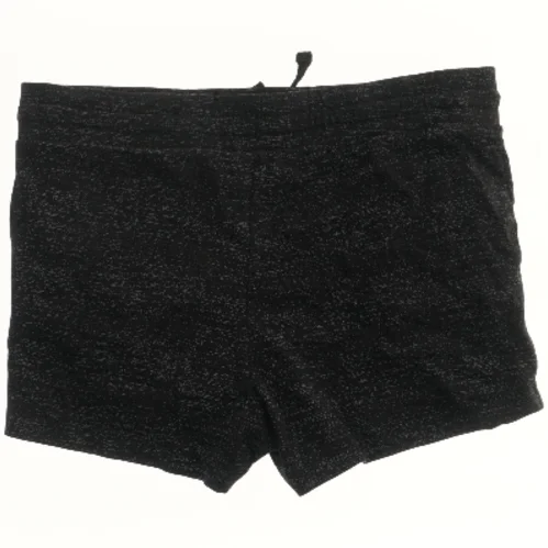 Kort træningsbukser fra H&M (str. 170)