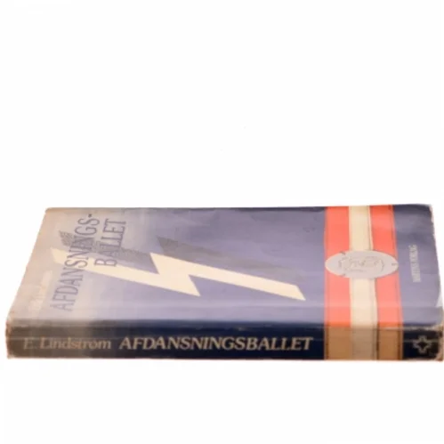 Afdansningsballet af Erik Lindstrøm (Bog) fra Martins Forlag