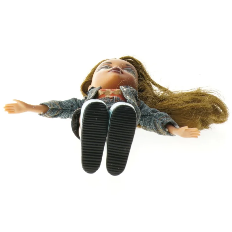 Dukke med tøj og sko fra Bratz (str. 25 cm)