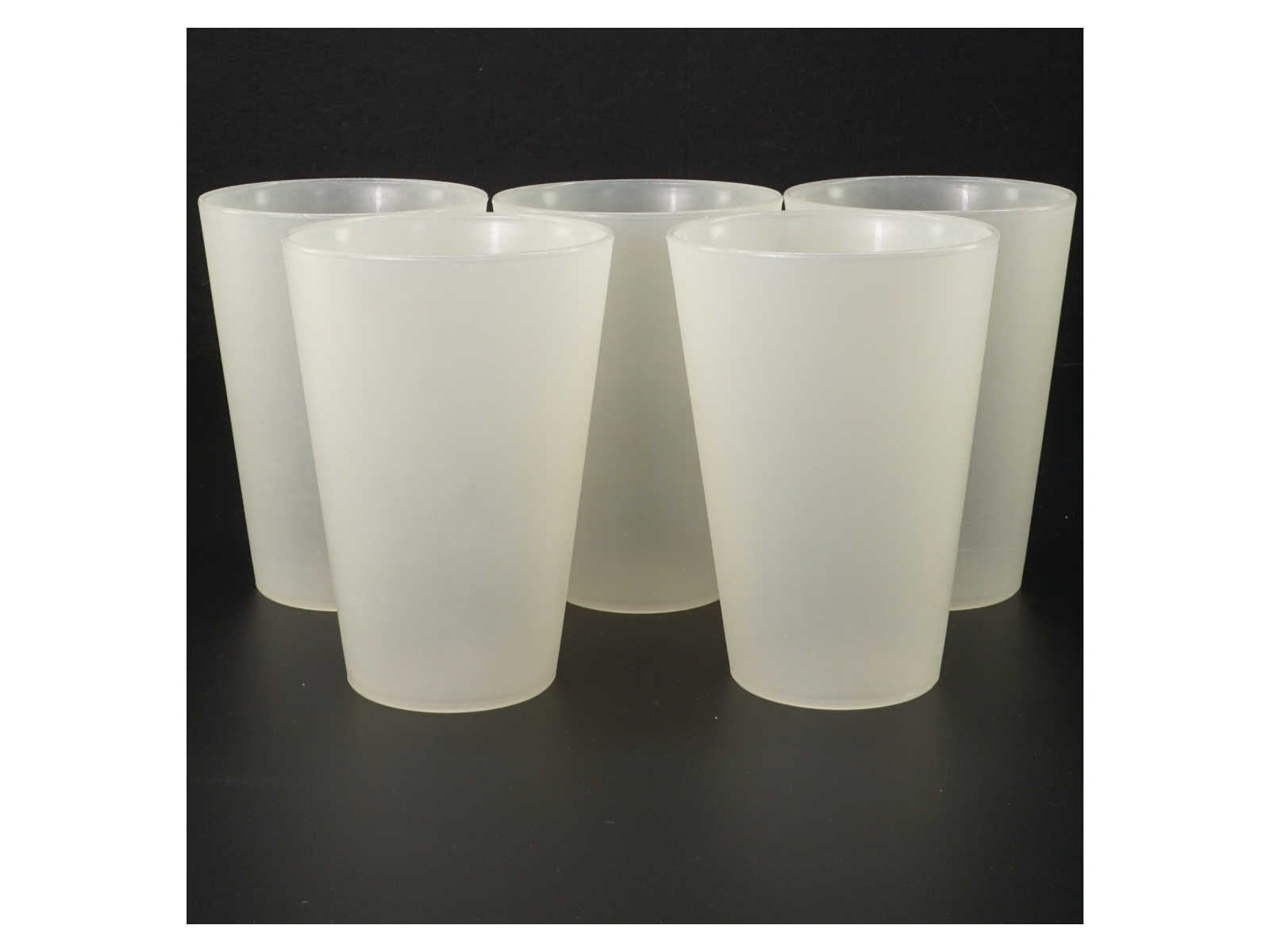 Sæt med 5 frostede drikkeglas (str. Ø 9 cm)