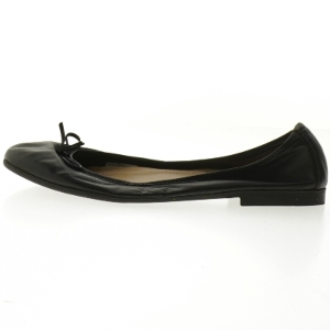 Sorte ballerinaer i læder (str. 36 ) (DVD)