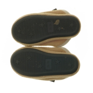 Børne hjemmesko fra Nome (str. 28-29)