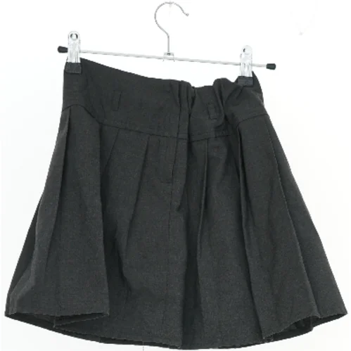 Grå A-line nederdel fra George (str. 140)