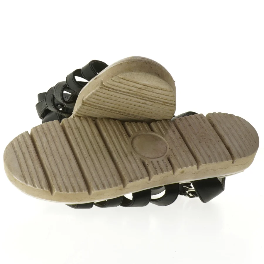 Sandaler fra Disney (str. 35 )