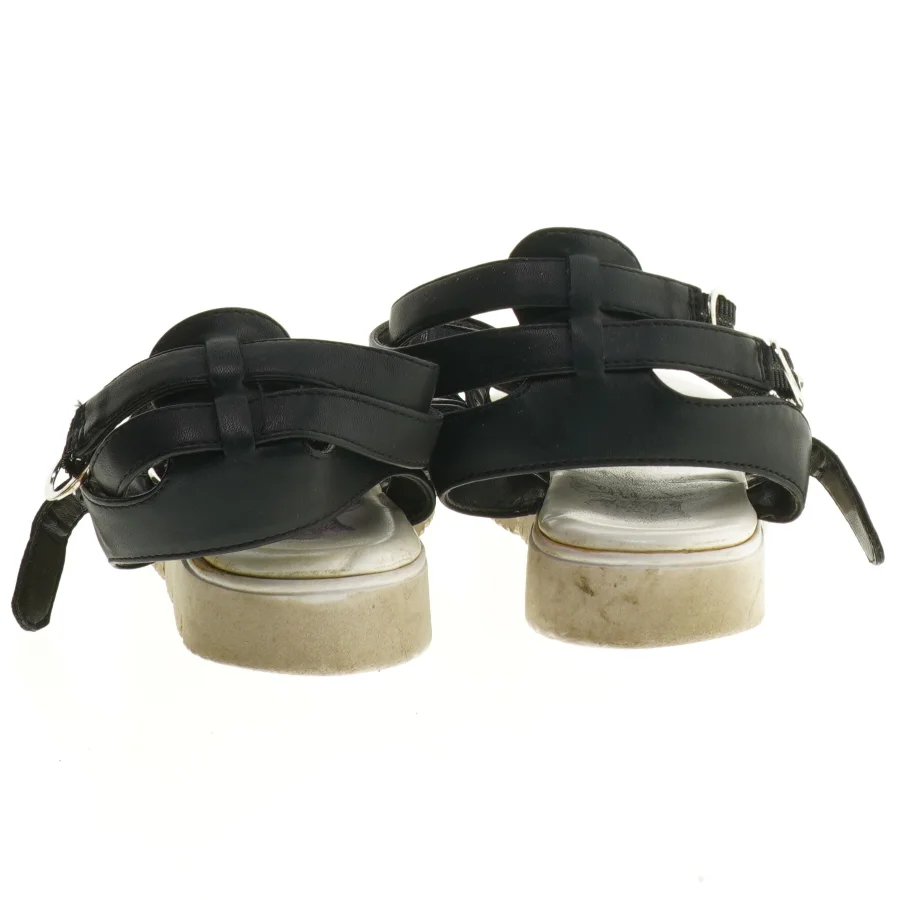 Sandaler fra Disney (str. 35 )