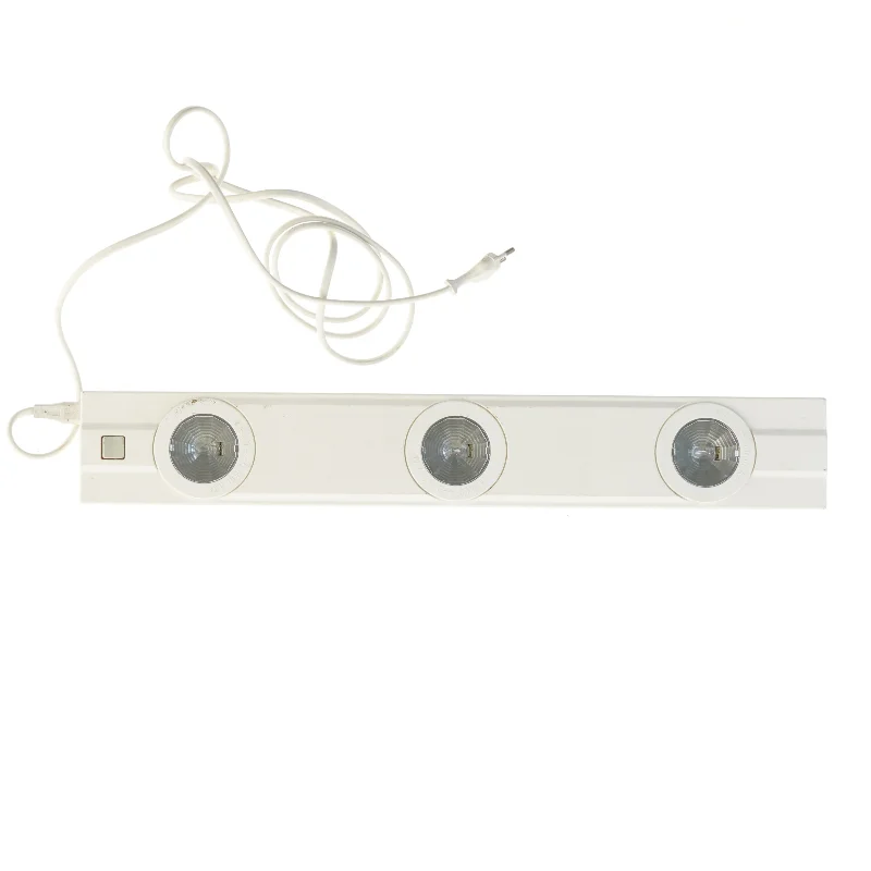 Hvid spotskinne med tre spots (str. 52,5x8 cm)