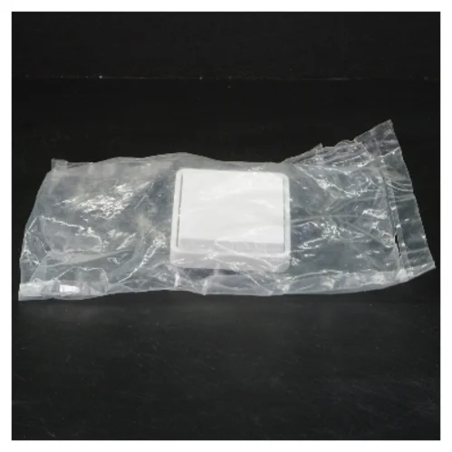 Kvadratisk vægstik (str. 5x5 cm)