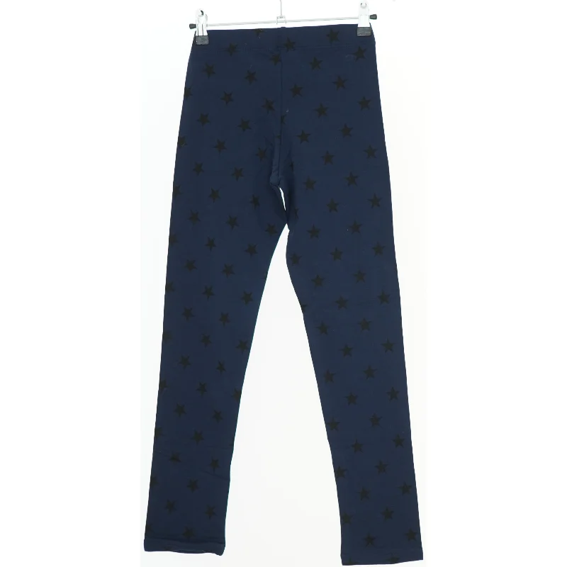 Mørkeblå leggings med stjernemønster fra H&M (str. 152)