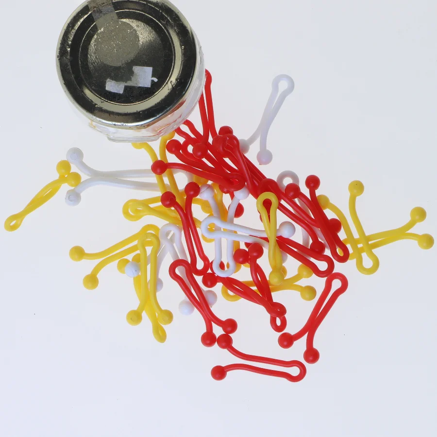 Glasbeholder med plastikclips (str. Ø 5,5x6 cm)