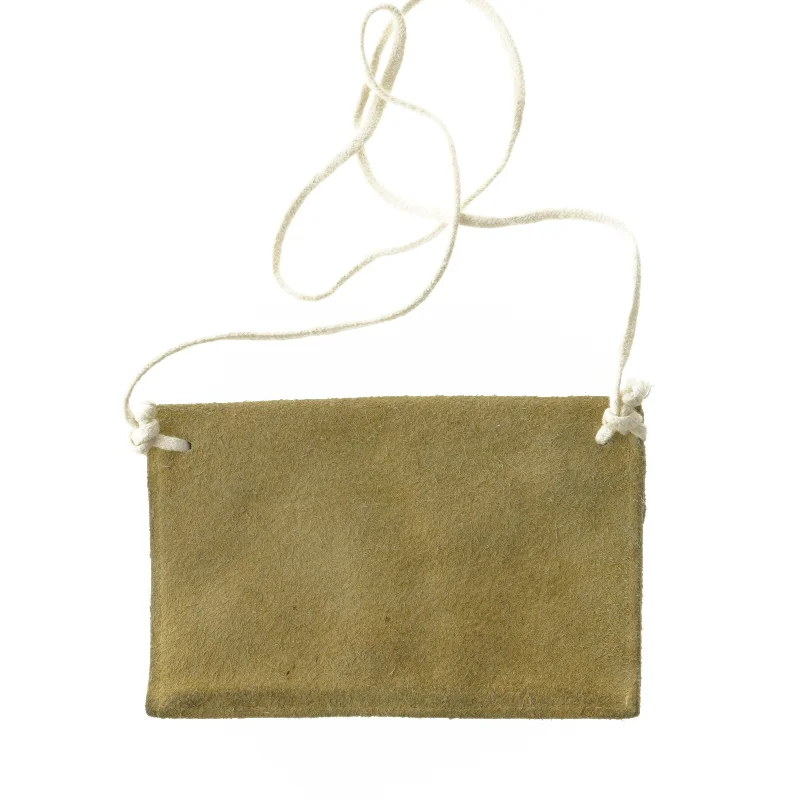 lille stofpung med snor (str. 18x12 cm)