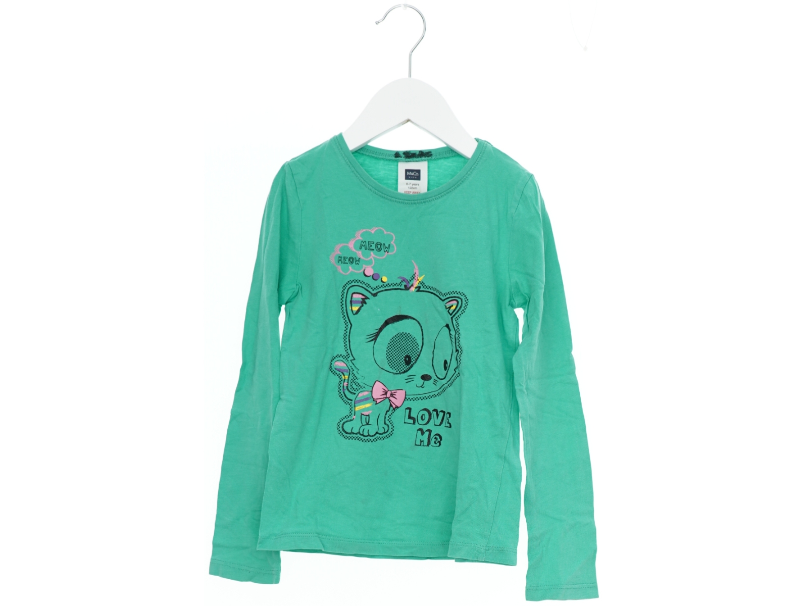 Langærmet t-shirt med kattedesign fra M&co. (str. 122)