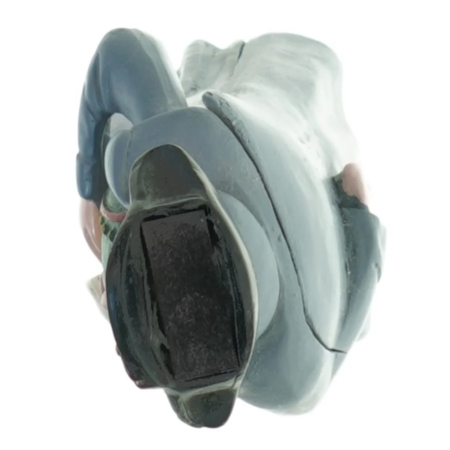 Porcelænsfigur af historisk person fra Kikkerland (str. 18x7 cm)