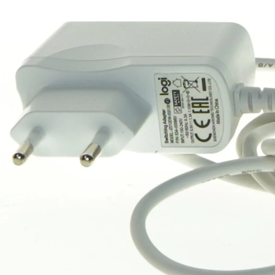 Oplader med tyndt rundt stik fra Logi (str. 180 cm)