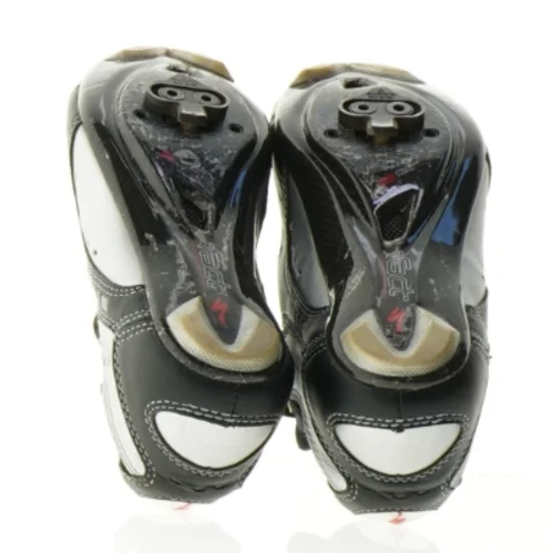 Cykelsko med carbon sål (str. 36)