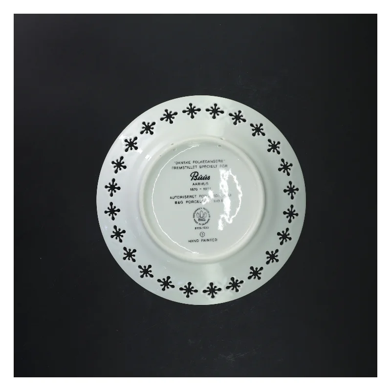 Dekorativ tallerken med Salling Egnen motiv fra Bing Og Grøndal (str. Ø 22 cm)